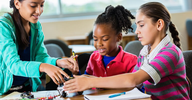 Introduce middle schoolers to multi-phase back-to-school STEM projects to overcome the "summer slide."